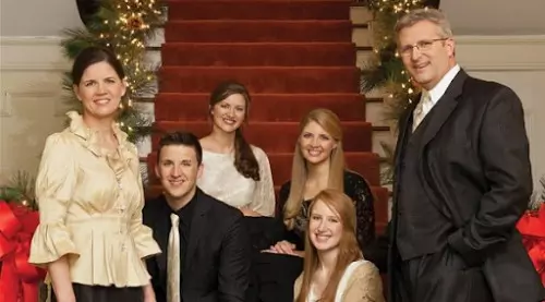 collingsworth show a little bit of love and kindness