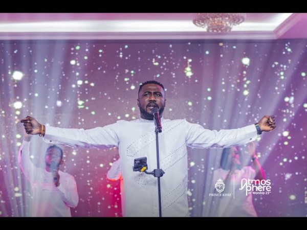 MP3 DOWNLOAD: Prince Kissi - Live Ghanaian Medley [+ Lyrics] | CeeNaija